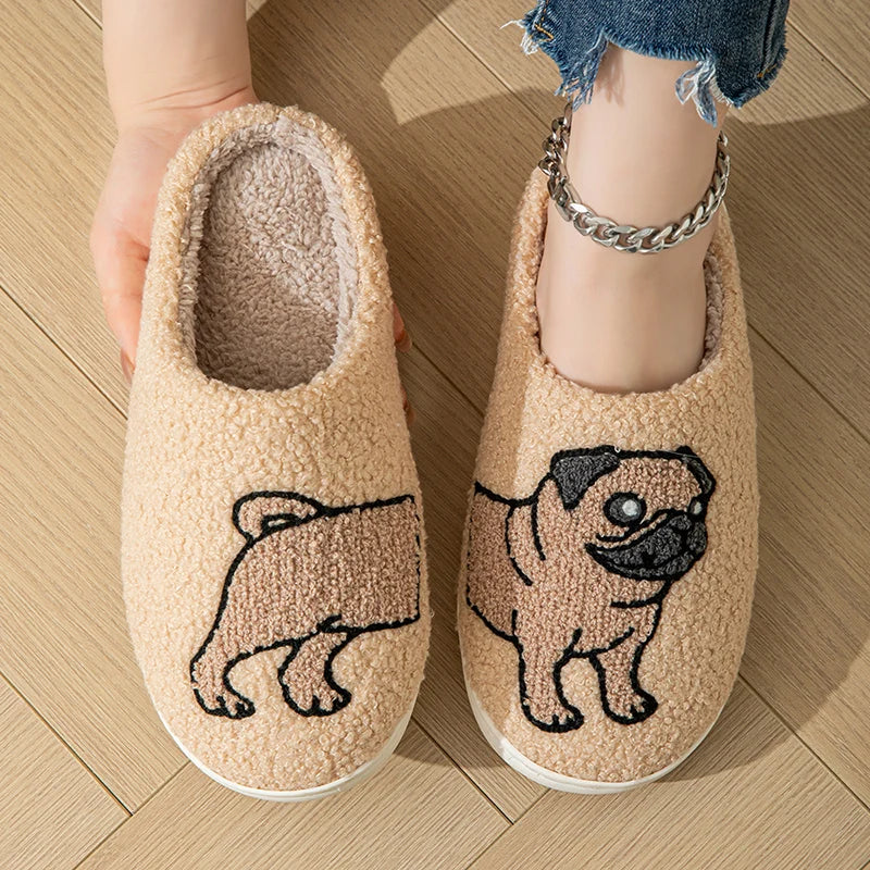 Paws & Relax – Mops-Pantoffeln für gemütliche Stunden